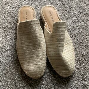 Lucky Brand Mule Slides
